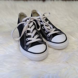 Black Converse low tops 13